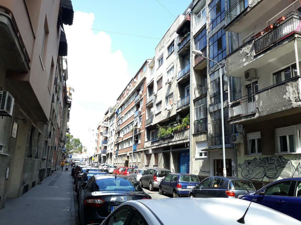 Sweet Yellow Apartment Belgrade Exterior photo